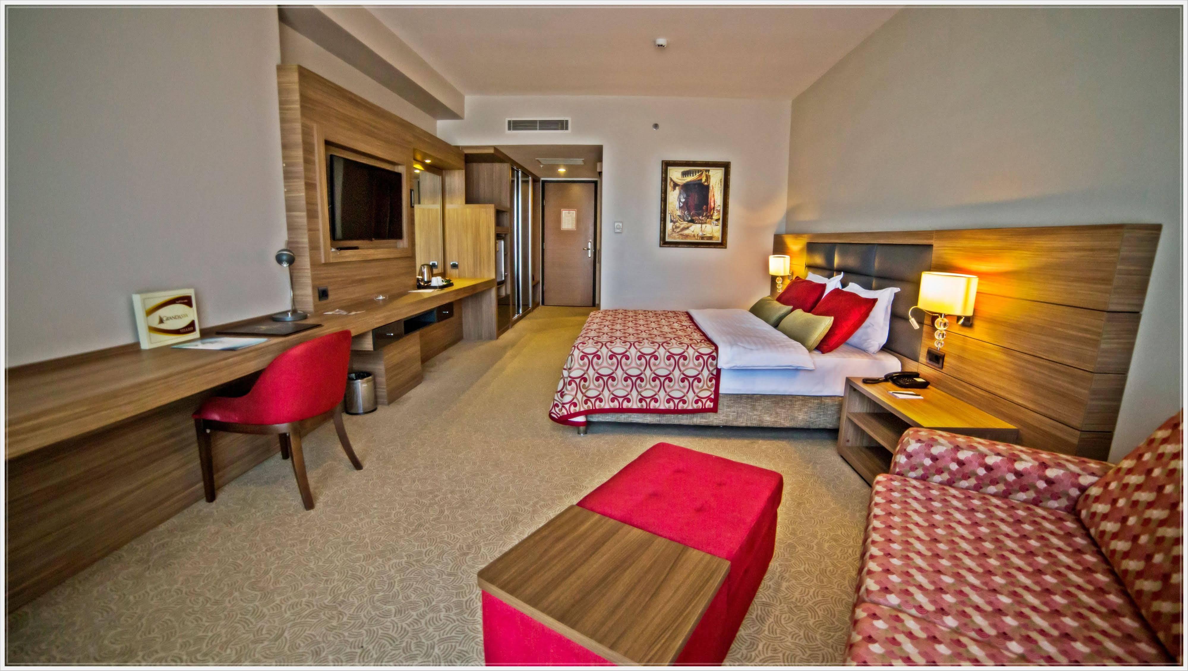 Bandırma Grand Asya Hotel מראה חיצוני תמונה