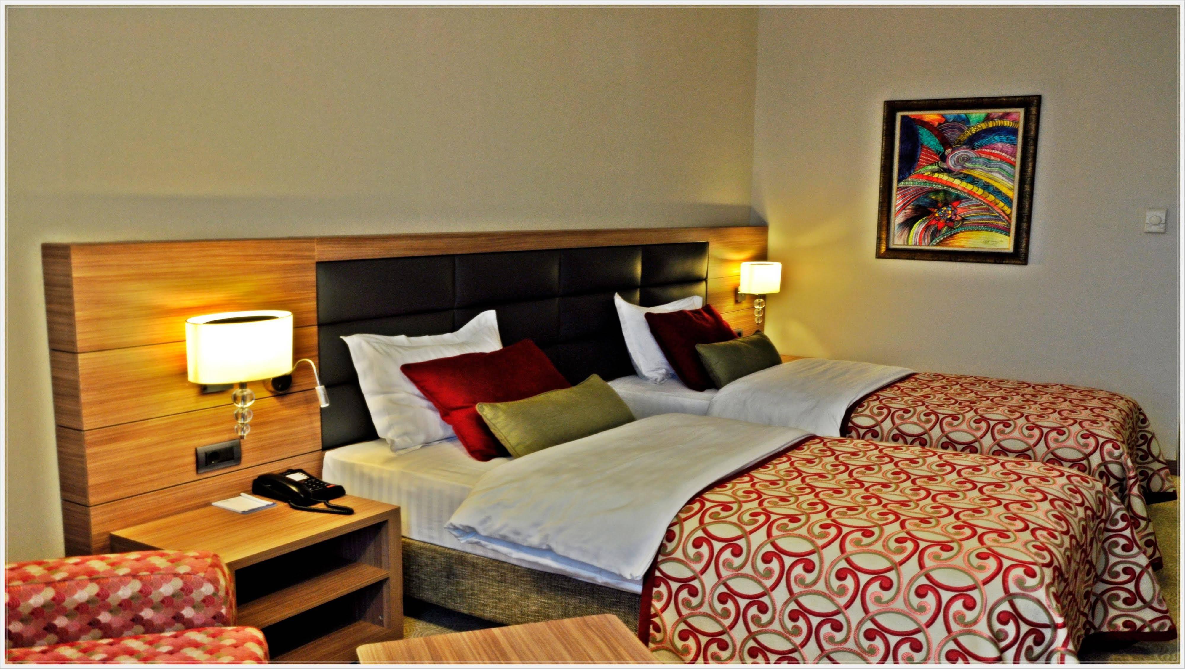 Bandırma Grand Asya Hotel מראה חיצוני תמונה