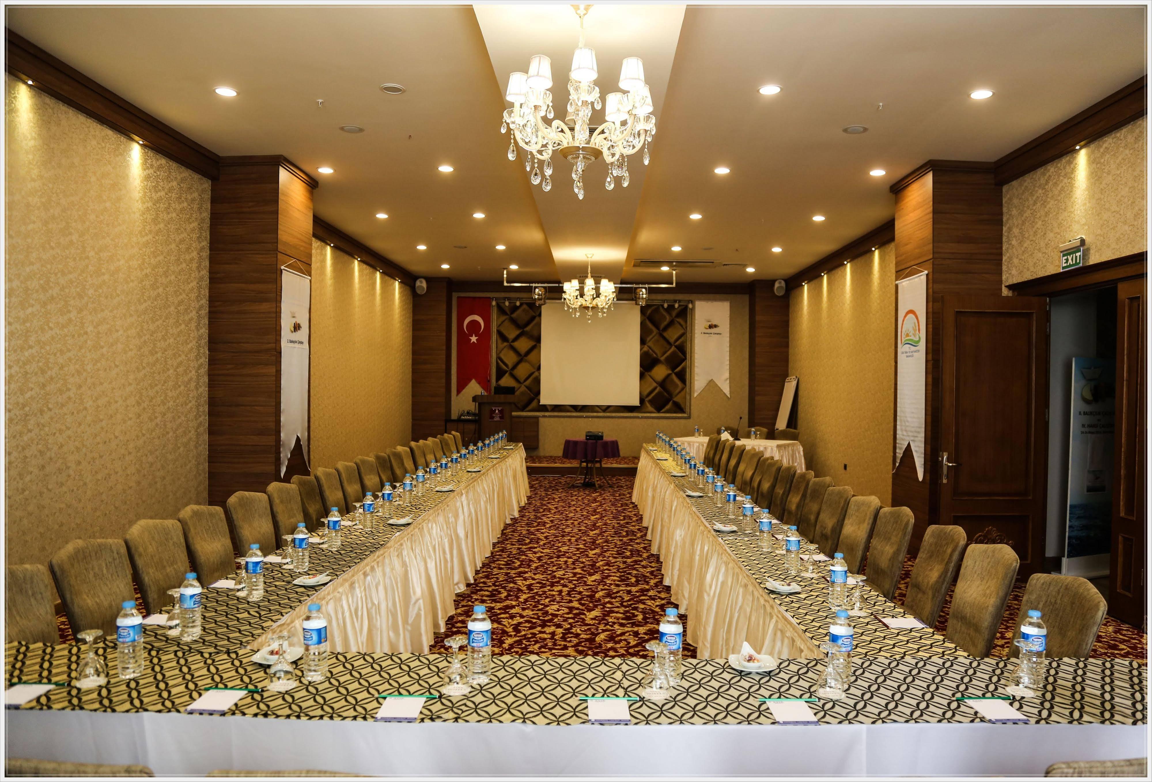 Bandırma Grand Asya Hotel מראה חיצוני תמונה