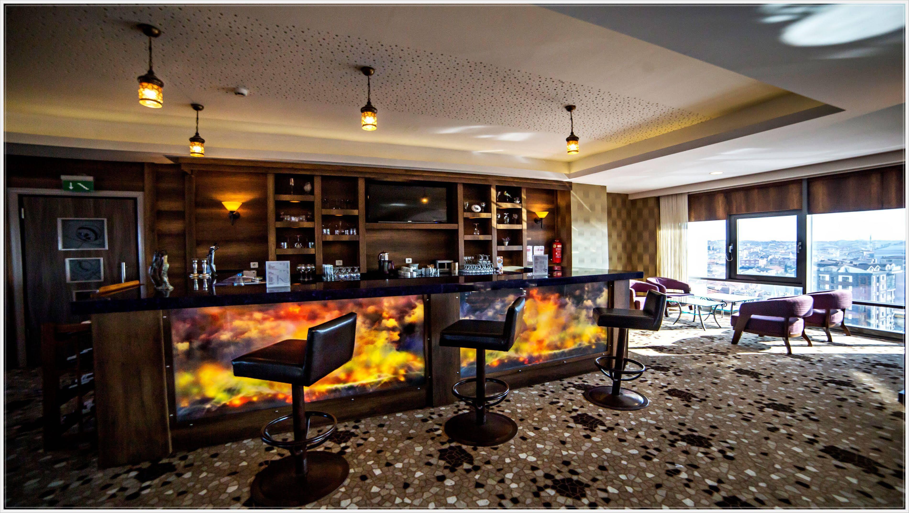 Bandırma Grand Asya Hotel מראה חיצוני תמונה